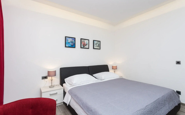 Apartments Villa Peragro