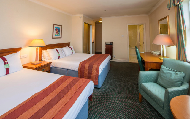OYO Tong Park Hotel