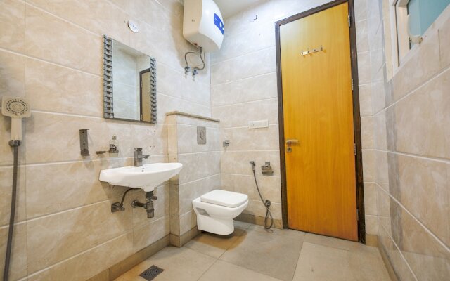 Fabhotel Silver Crown I