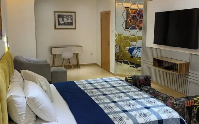 Signature apartments