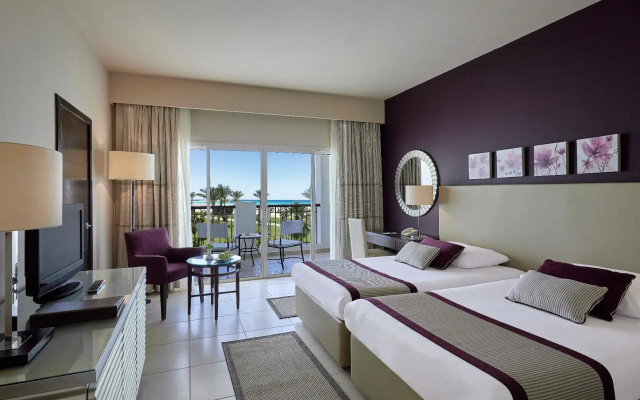 JAZ Elite Crystal, Almaza Bay
