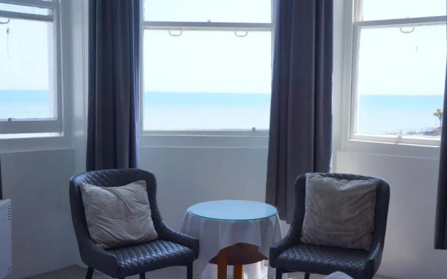 OYO Oban Hotel