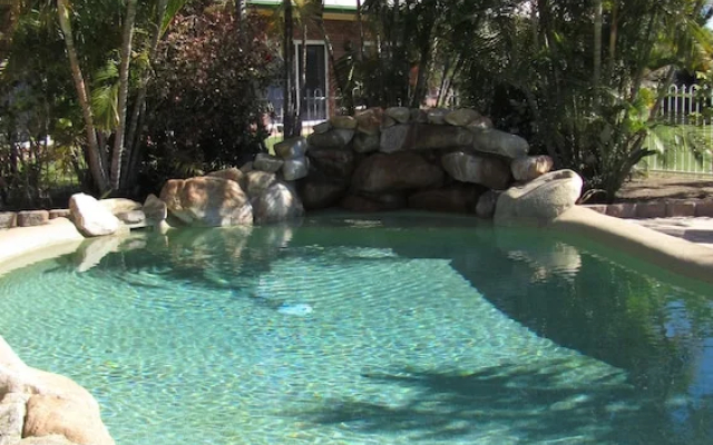 Heritage Lodge Motel