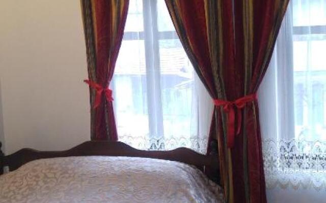 Guest House Strumena