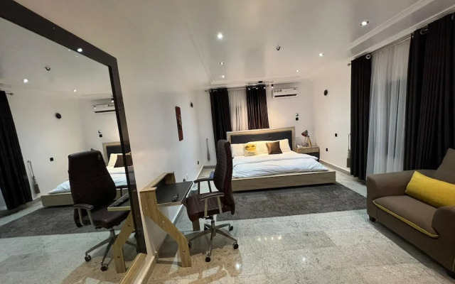 De Loccville Place