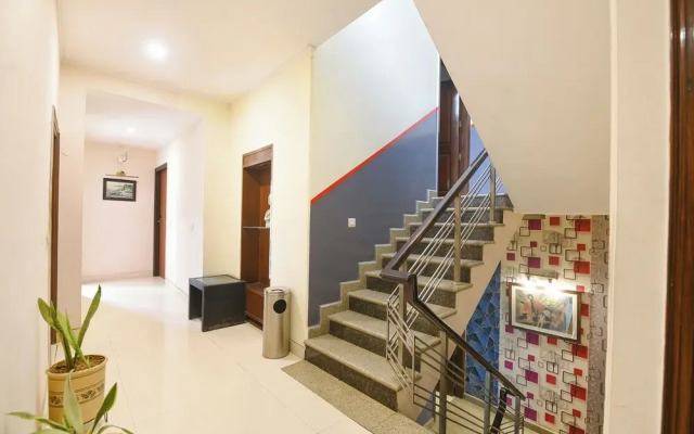 Fabhotel Pooja Residency