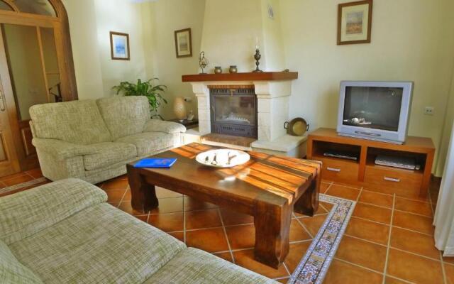 R1044 - Villa Karina
