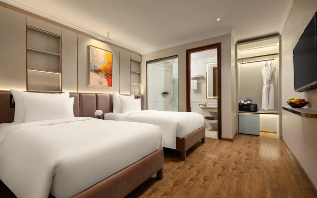 Silk Queen Grand Hotel – Guest Rooms – Hanoi
