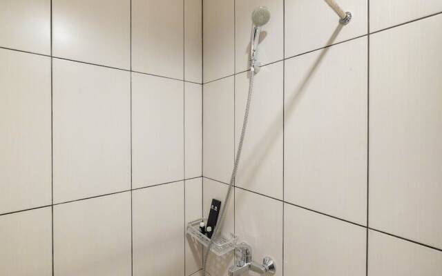 Minimalist and Homey Studio Grand Kamala Lagoon Apartment