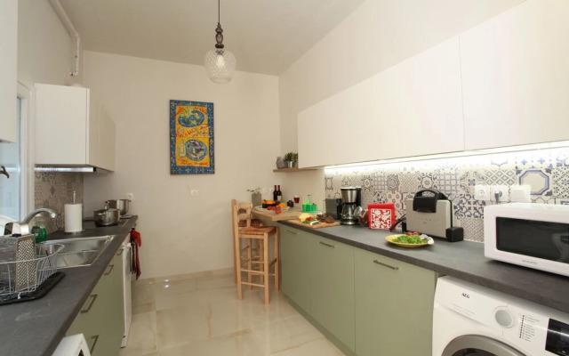 Athenian niche in Plaka