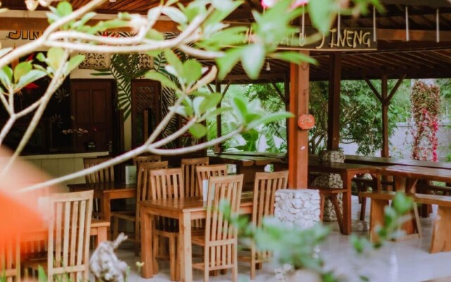 Watu Jineng by WizZeLa