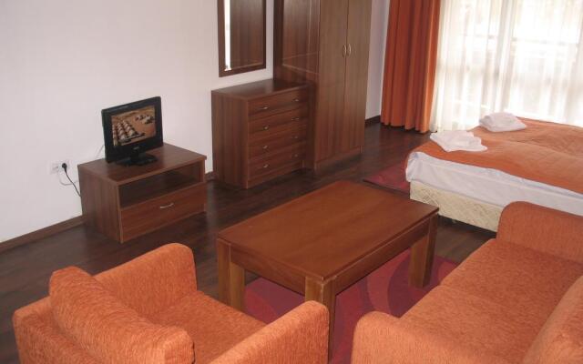 Winslow Infinity Apart Hotel