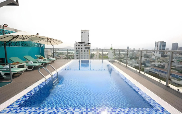 Calix Hotel