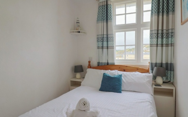 Flat F Bay House