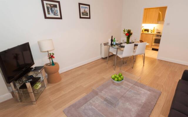 Monument Street Serviced Apartments