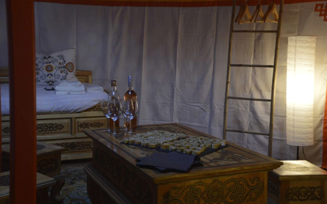 Yourte Oulan Bator - Le Village des Templiers