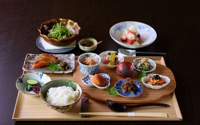 Fufu Nara