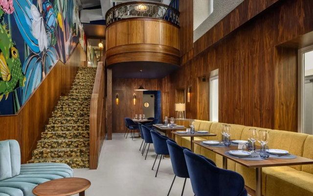 DUO  Lisbon, Curio Collection by Hilton