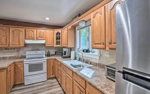 Pet-friendly Saratoga Springs Home w/ Pool!