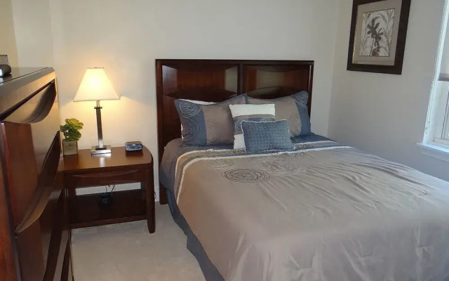 Weichert Suites at Foggy Bottom