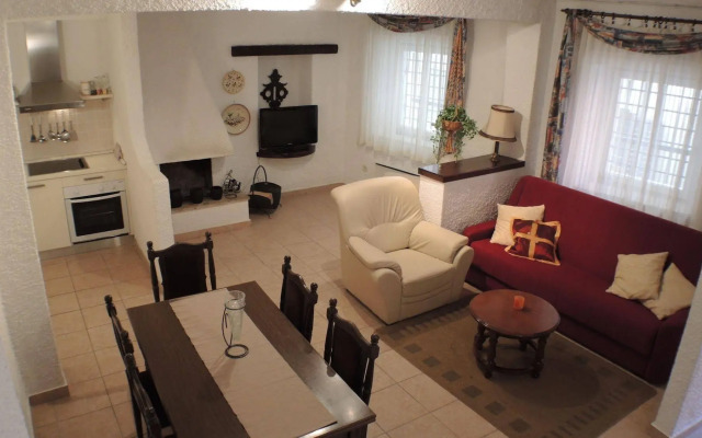 Green Oasis Apartments