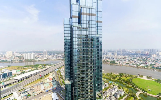 Luxury Landmark - Linh's Apartment