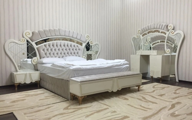 Best Price Castle Hotel