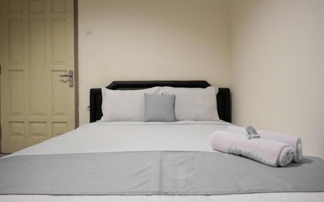 RedDoorz near Ambarrukmo Plaza Mall