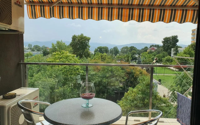 New Apartment at a Great Location