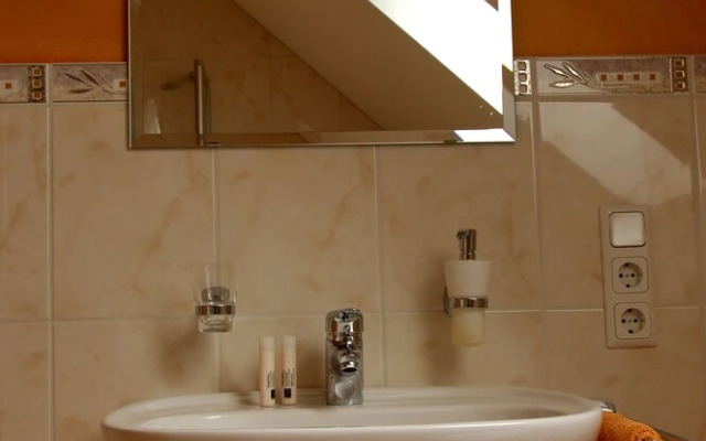 Wein- und Gaestehaus Genetsch