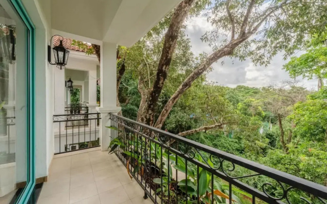 C Leste by Hireavilla - 3BR Villa w Private Pool