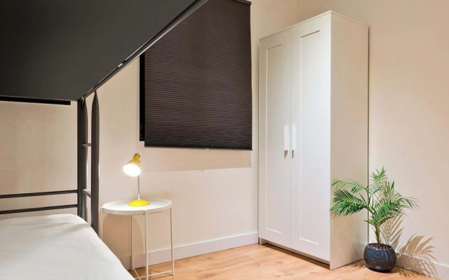 Urban Chill Apartments By Olala Homes