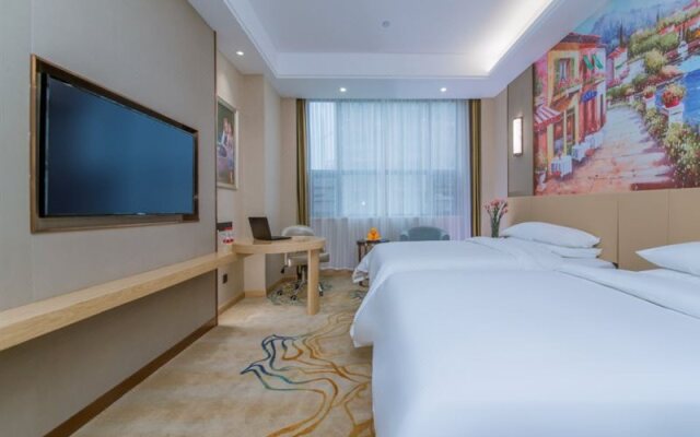 Vienna International Hotel (Huanggang Normal College Ruitian Plaza)