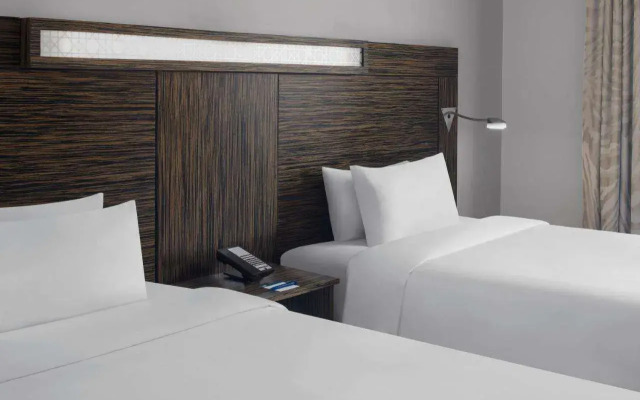 Holiday Inn Express Dubai - Jumeirah