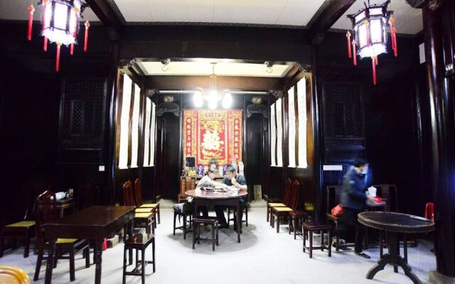 Huqinlou Inn