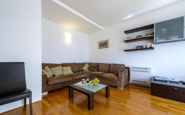 Villa Sana Via