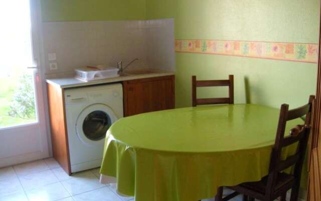 House With 2 Bedrooms in La Couarde-sur-mer, With Enclosed Garden and Wifi - 500 m From the Beach