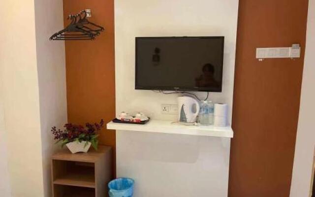 Dolphin Hotel