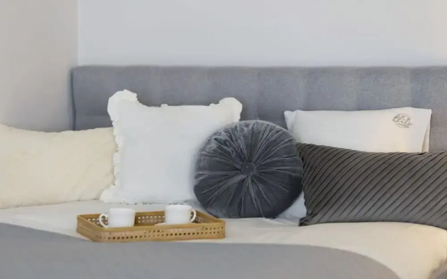 Elite Apartments wi Tego Studio Old Town View