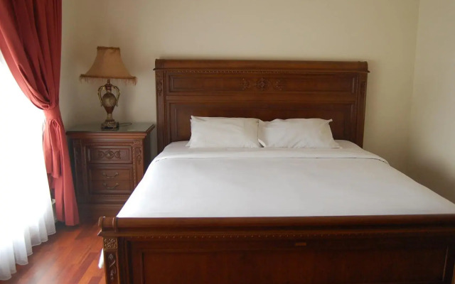 Arimbi Pejaten Suites