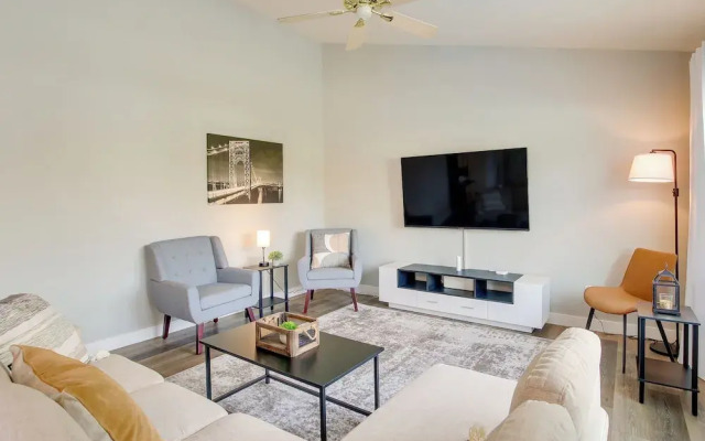 Bright Little Chute Condo w/ Deck & Yard!