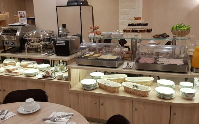 Hotel Champerret Elysees