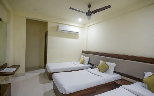 Fabhotel Kamla Regency