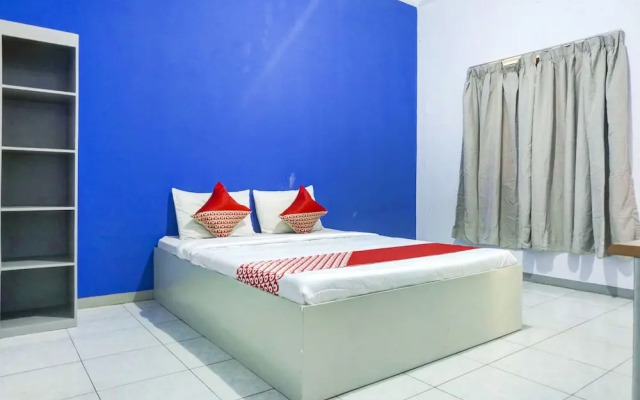 OYO 90304 Cosmo Tanjung Duren