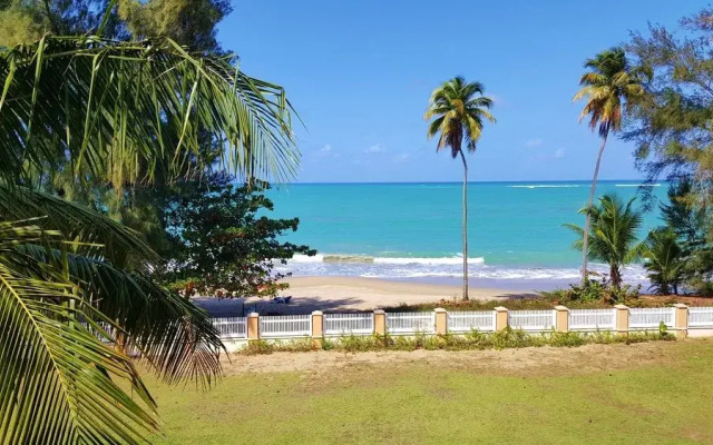 Real Beach Front Luxury Penthouse Villa