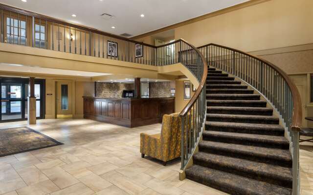 Best Western Plus Ramkota Hotel