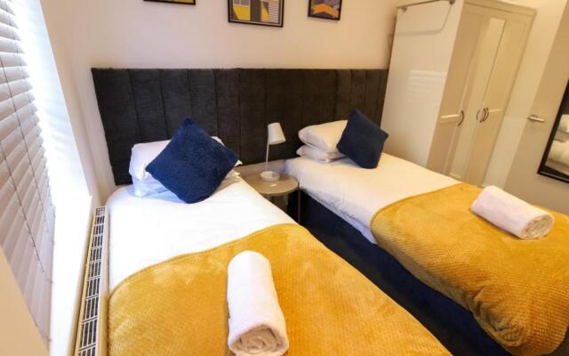 Cosy and modern two bedroom apartment - Snug House