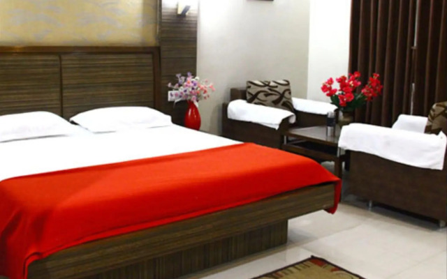 OYO 8084 Hotel Kingston