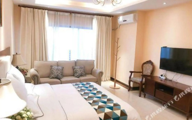 Royal Hotel