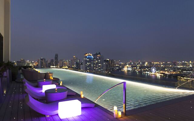 Отель AVANI + Riverside Bangkok Hotel